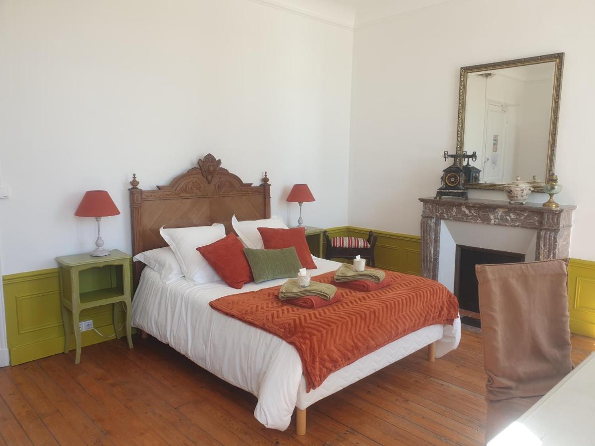 Chateau De Surville Surville  部屋 写真