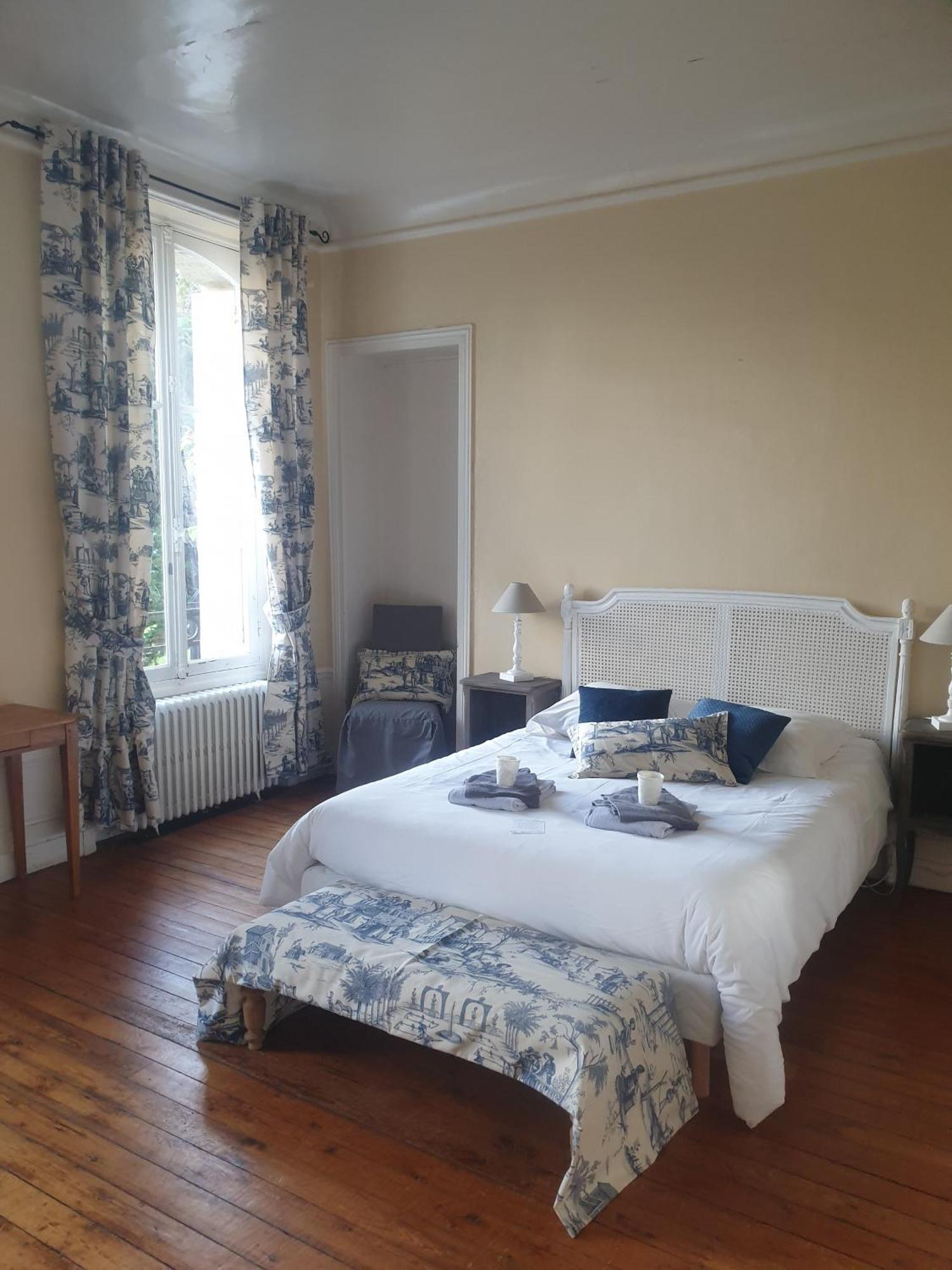 Chateau De Surville Surville  部屋 写真